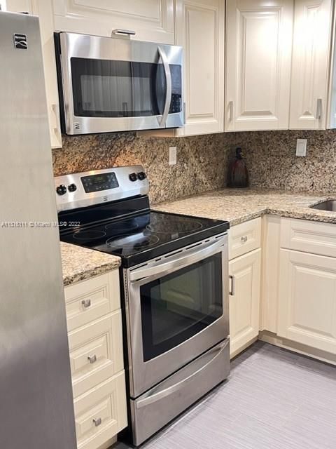 Beautiful updated kitchen.