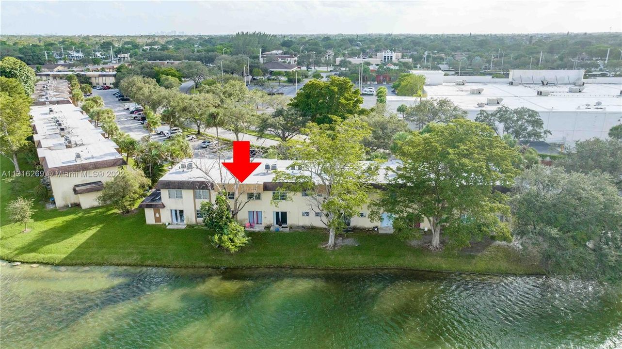 最近售出: $150,000 (2 贝兹, 1 浴室, 630 平方英尺)