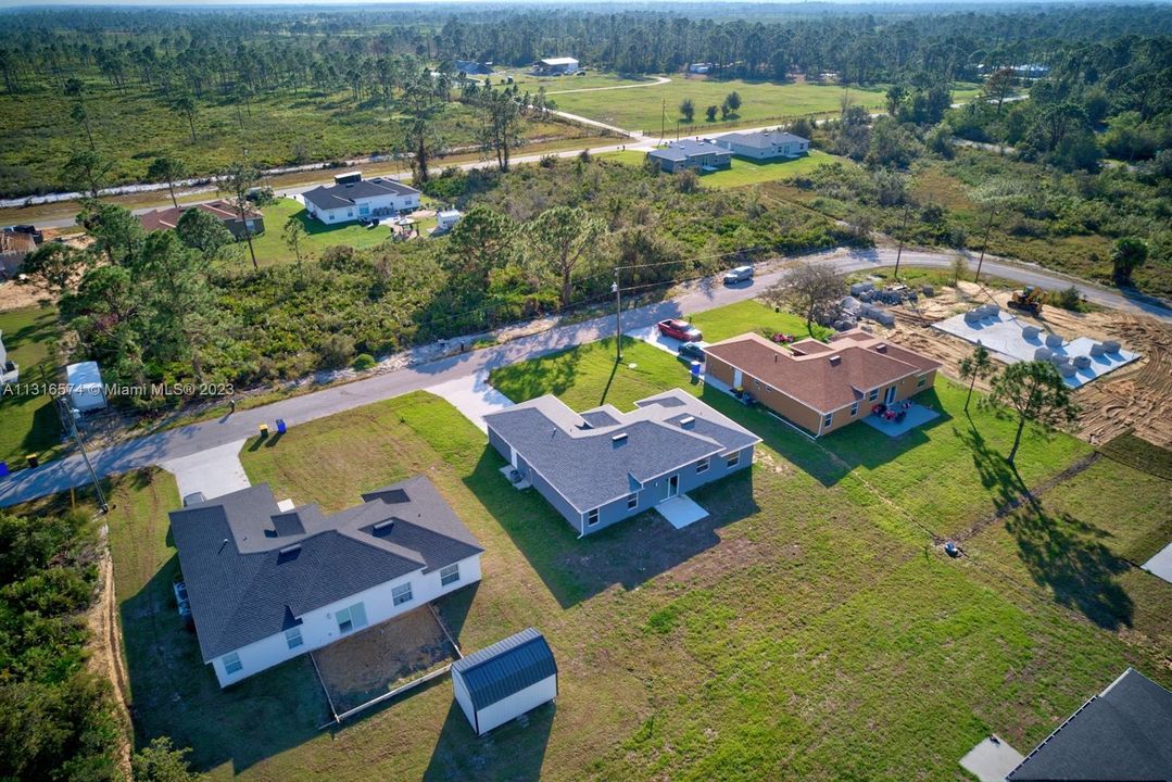 Recently Sold: $310,000 (3 beds, 2 baths, 1521 Square Feet)