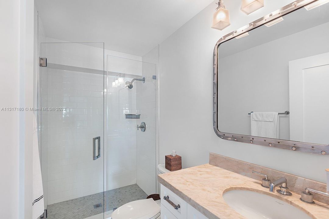 Vendido Recientemente: $6,499,000 (5 camas, 4 baños, 3353 Pies cuadrados)
