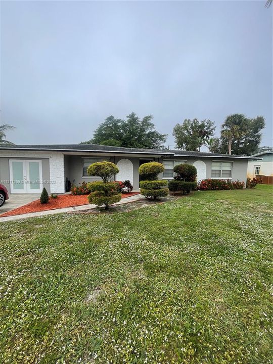 Recently Rented: $2,800 (4 beds, 2 baths, 1668 Square Feet)