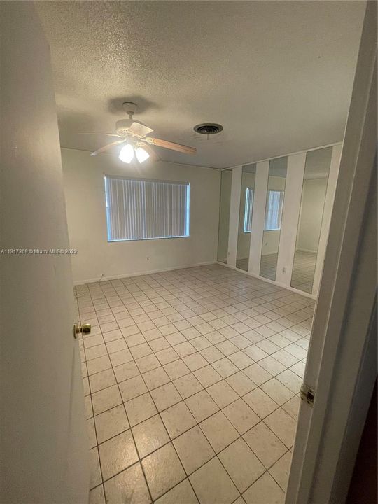 Recently Rented: $2,800 (4 beds, 2 baths, 1668 Square Feet)