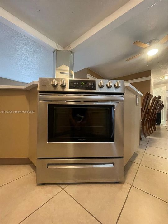 Recently Rented: $2,800 (4 beds, 2 baths, 1668 Square Feet)