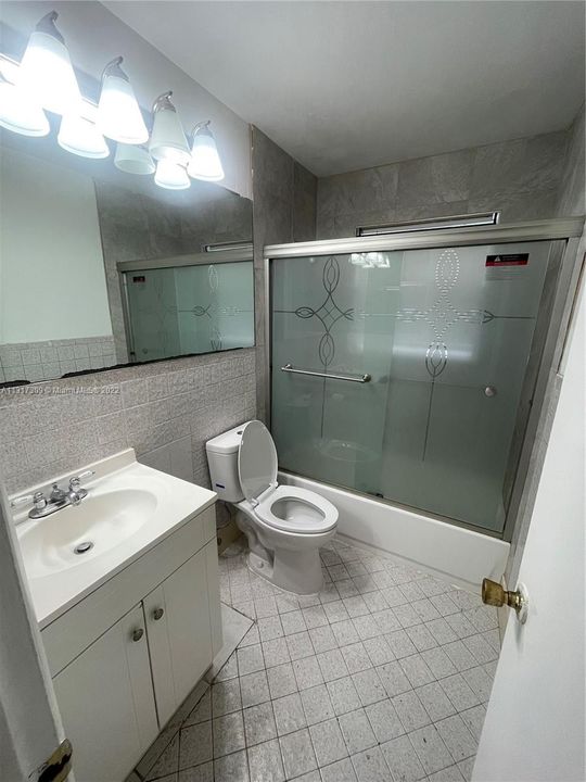 Recently Rented: $2,800 (4 beds, 2 baths, 1668 Square Feet)