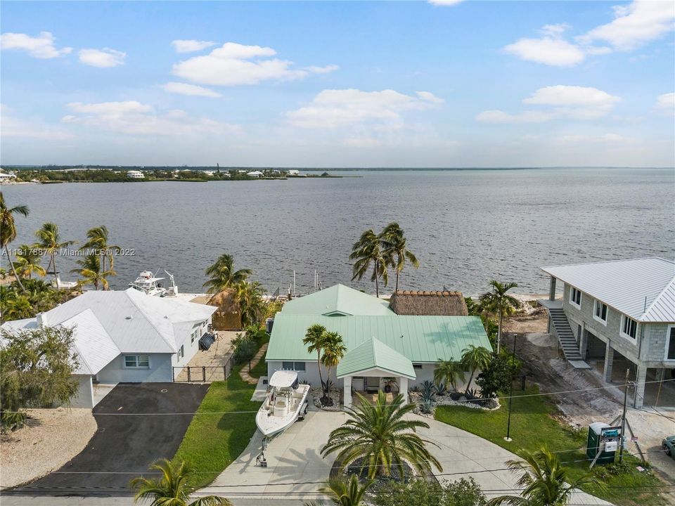 Recently Sold: $1,925,000 (3 beds, 2 baths, 2134 Square Feet)