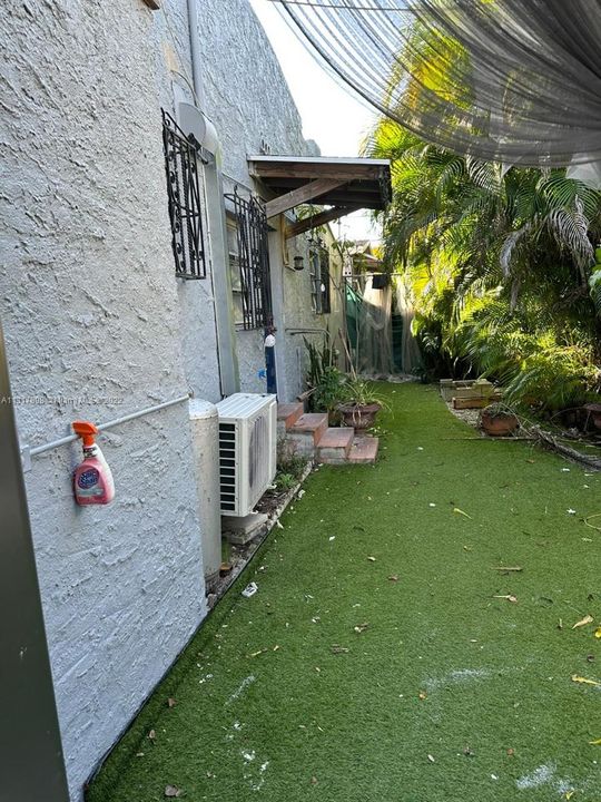 Recently Sold: $740,000 (0 beds, 0 baths, 1895 Square Feet)