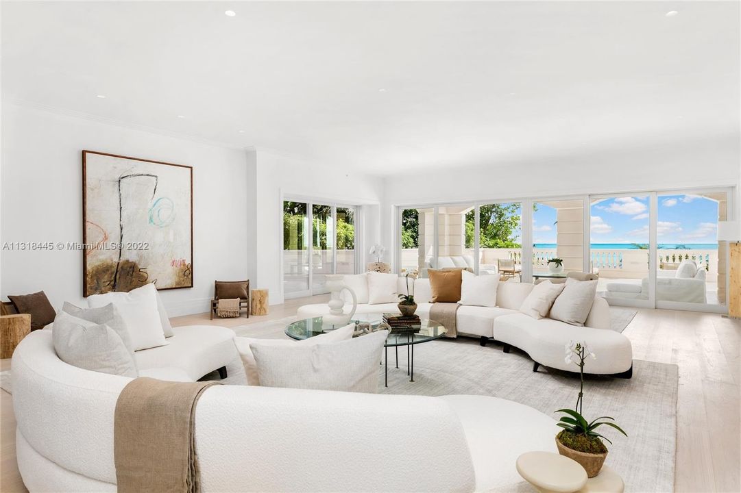 Recently Sold: $16,950,000 (4 beds, 4 baths, 4859 Square Feet)