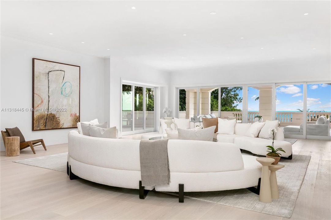 Recently Sold: $16,950,000 (4 beds, 4 baths, 4859 Square Feet)