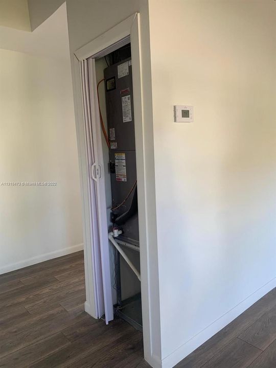 Recently Sold: $369,000 (3 beds, 2 baths, 2058 Square Feet)