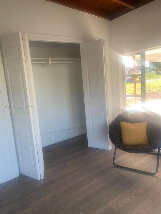 Recently Sold: $369,000 (3 beds, 2 baths, 2058 Square Feet)