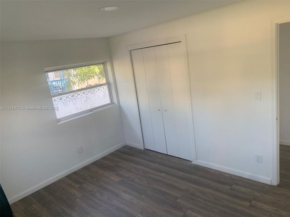 Recently Sold: $369,000 (3 beds, 2 baths, 2058 Square Feet)