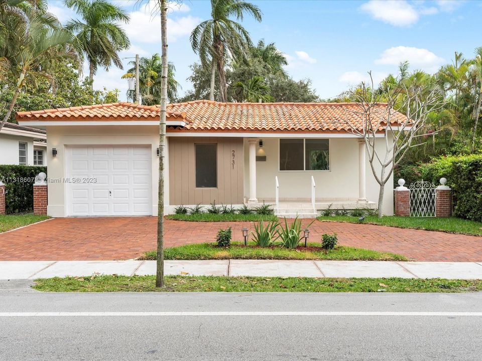 Recently Sold: $839,000 (3 beds, 2 baths, 1534 Square Feet)