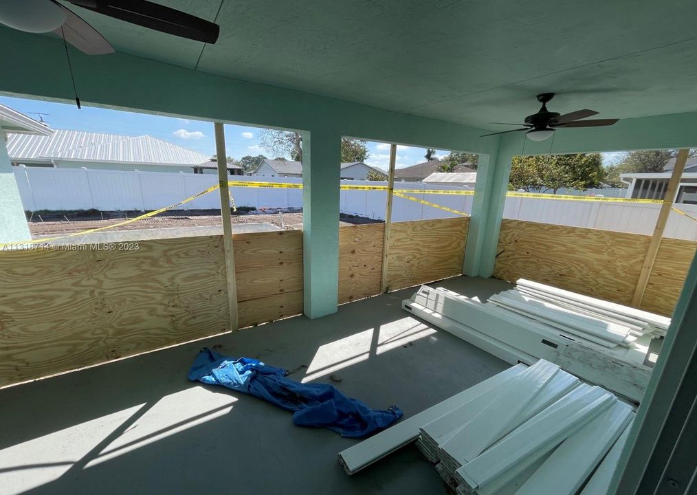 Recently Rented: $4,500 (6 beds, 3 baths, 2850 Square Feet)