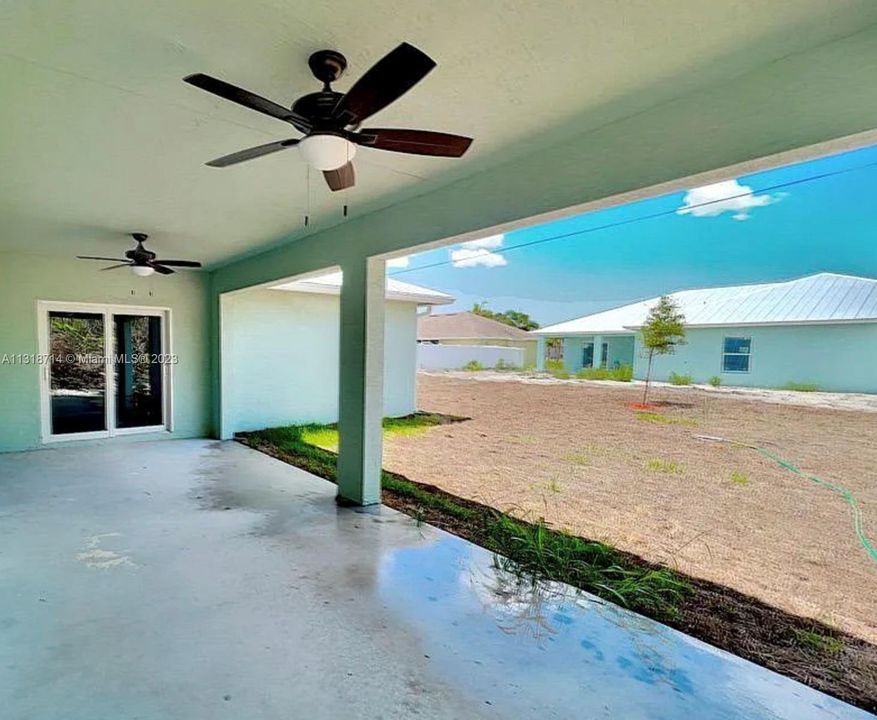 Recently Rented: $4,500 (6 beds, 3 baths, 2850 Square Feet)