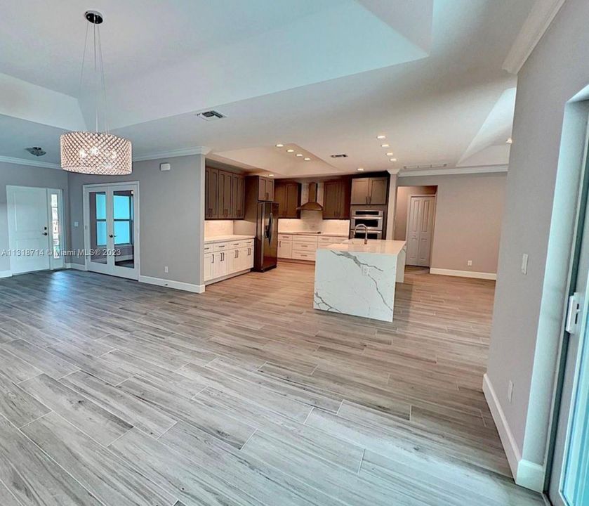 Recently Rented: $4,500 (6 beds, 3 baths, 2850 Square Feet)