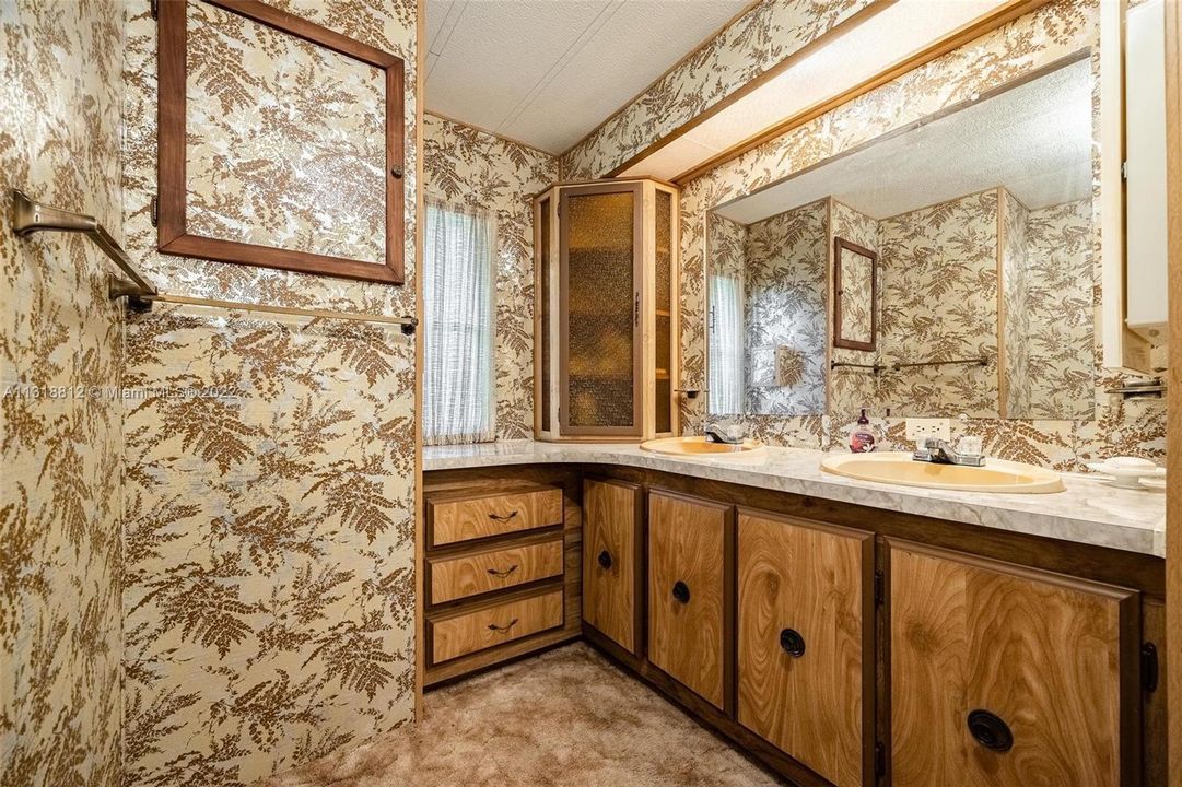 最近售出: $250,000 (3 贝兹, 2 浴室, 0 平方英尺)