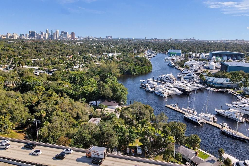 Recently Sold: $1,800,000 (4 beds, 3 baths, 3714 Square Feet)