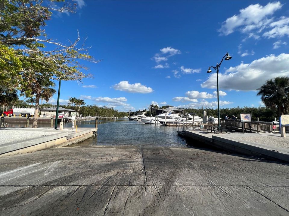 Close to the Bayview Park with Boat Ramp facilities. This ramp shares a massive parking lot with the Parks athletic fields, leaving ample space for your boat and trailer, and provides access to amazing fresh/brackish water fishing for small vessels.
