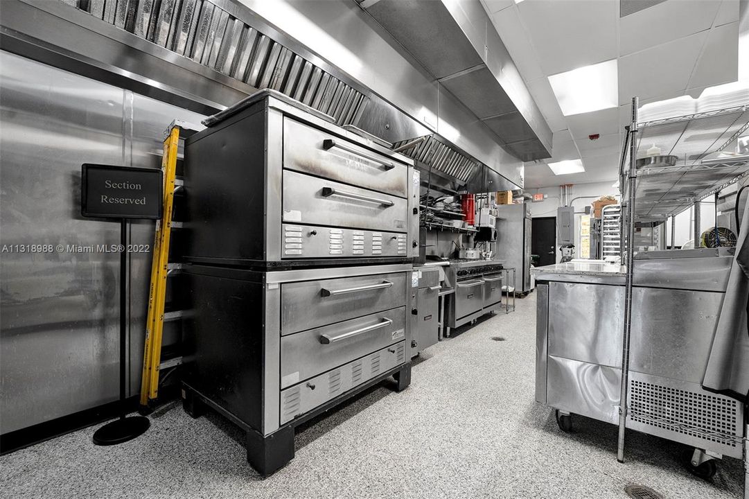 最近售出: $125,000 (0 贝兹, 0 浴室, 0 平方英尺)