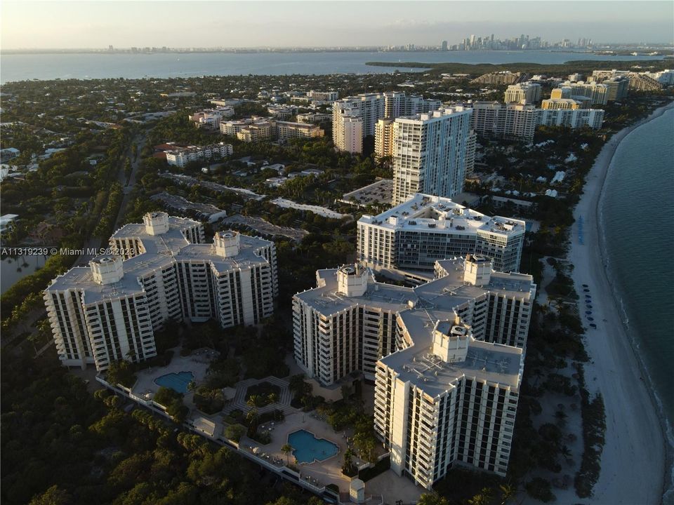 Recently Sold: $1,650,000 (2 beds, 2 baths, 1782 Square Feet)