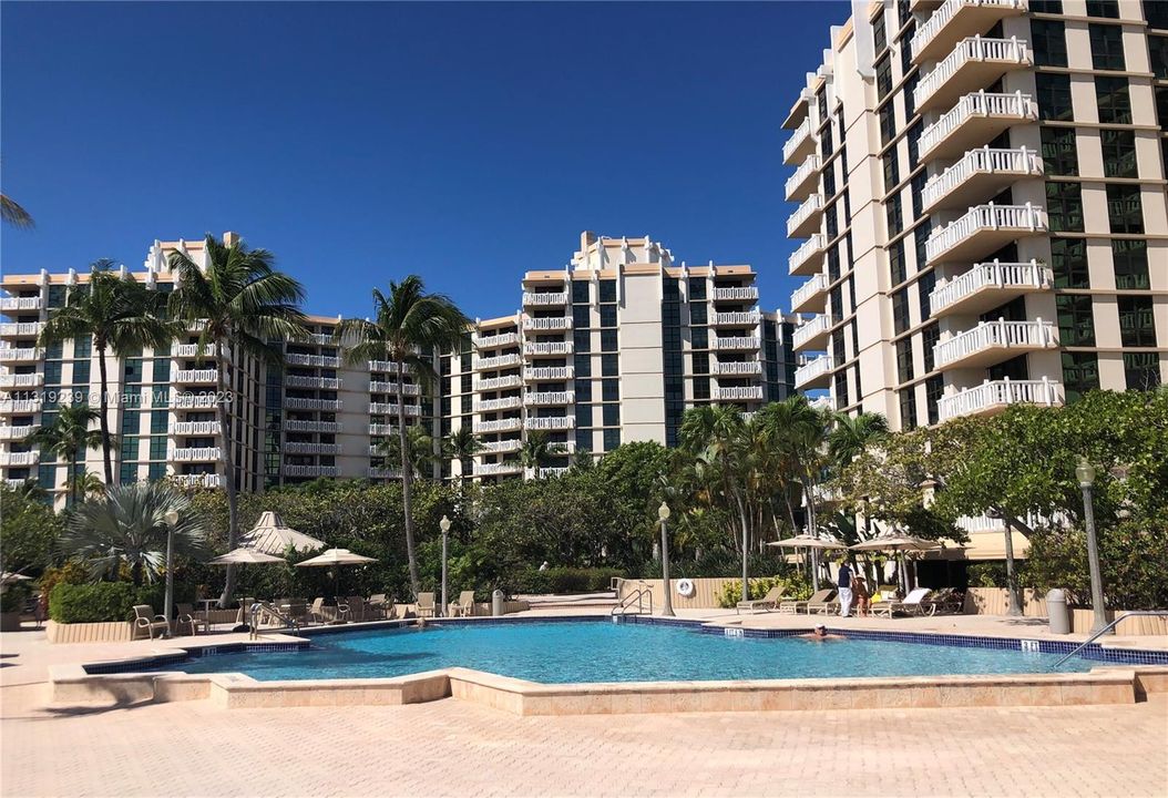 Recently Sold: $1,650,000 (2 beds, 2 baths, 1782 Square Feet)