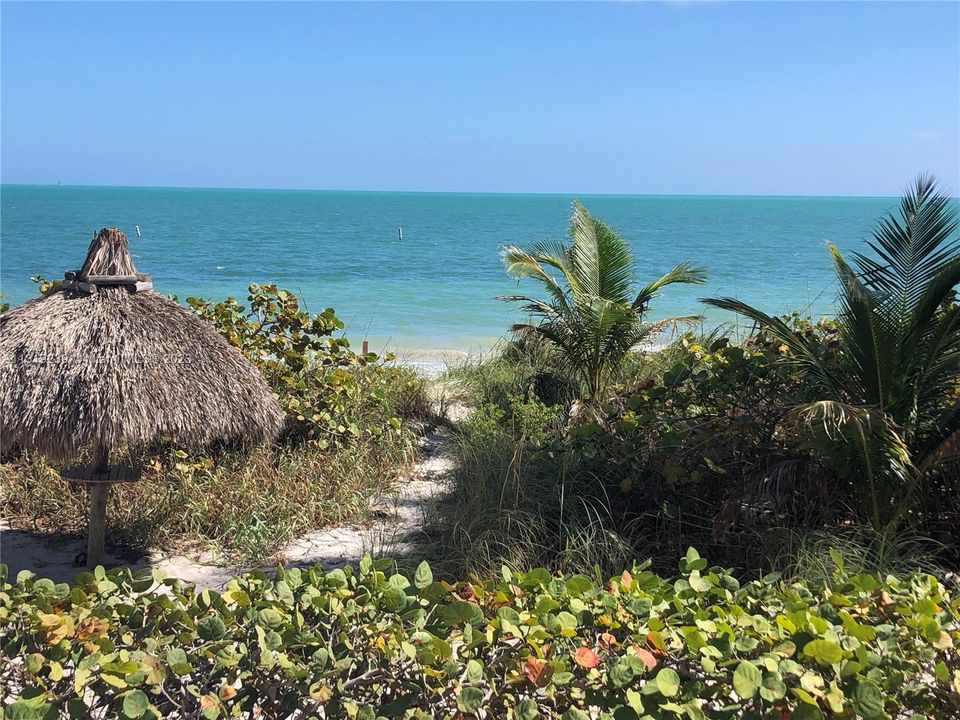 Recently Sold: $1,650,000 (2 beds, 2 baths, 1782 Square Feet)