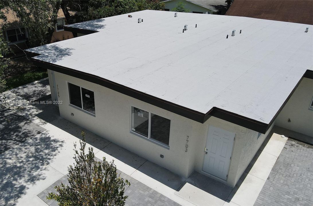 最近售出: $750,000 (0 贝兹, 0 浴室, 0 平方英尺)