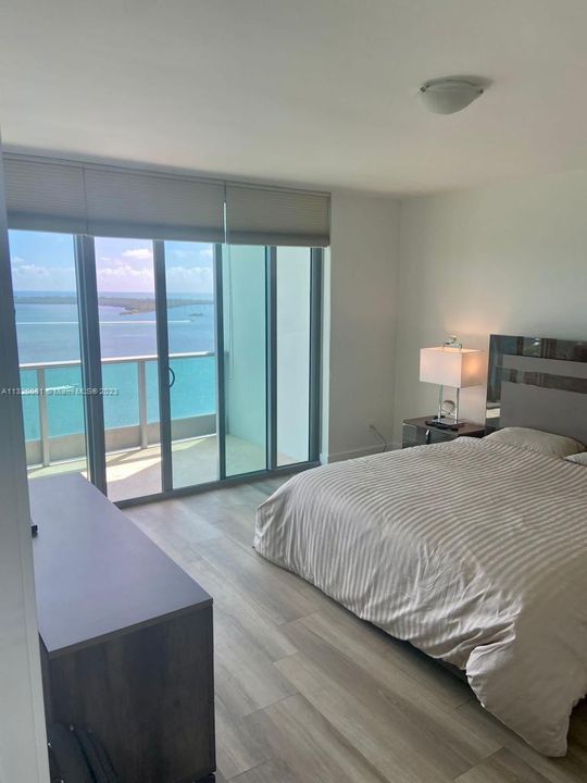 Recently Sold: $1,875,000 (2 beds, 3 baths, 1730 Square Feet)