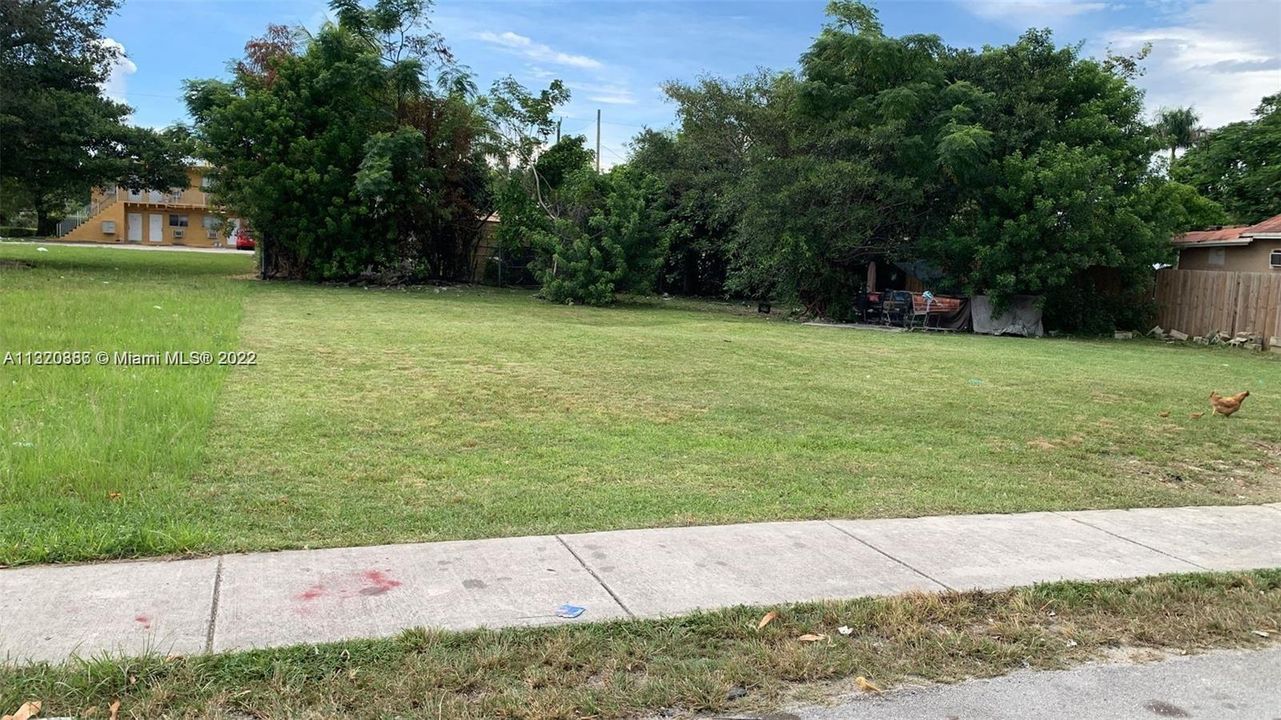 Недавно продано: $41,000 (0.04 acres)