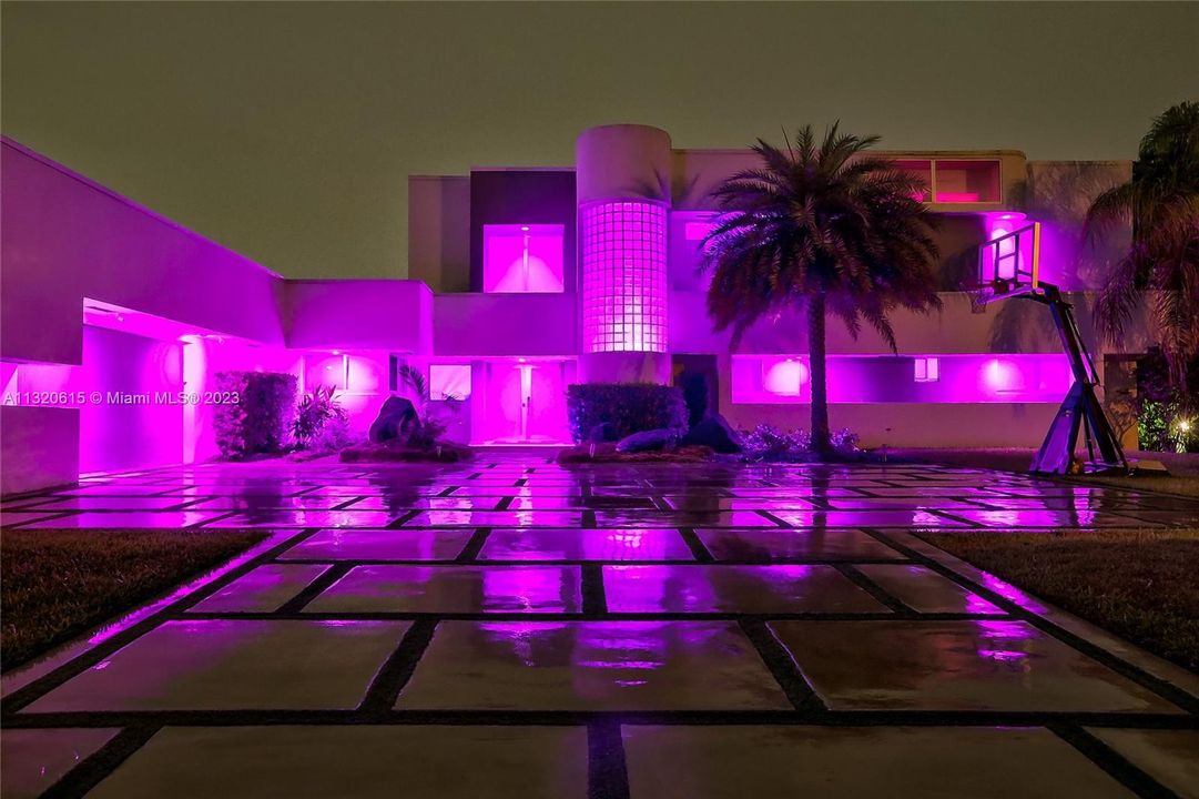 Recientemente alquilado: $35,000 (4 camas, 4 baños, 5000 Pies cuadrados)