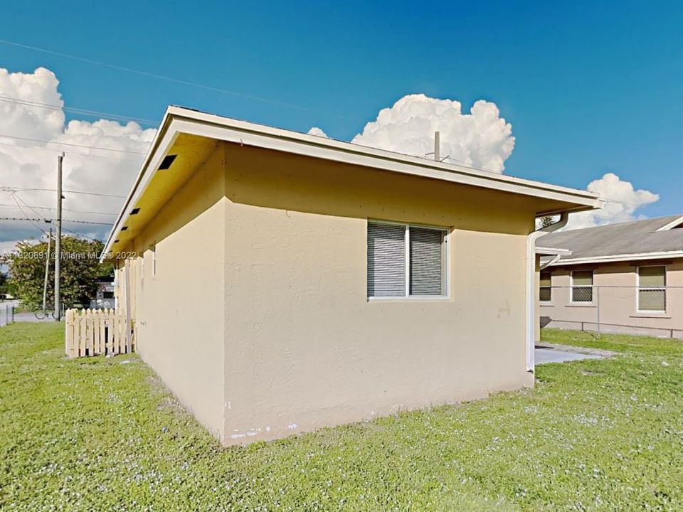 Recently Rented: $2,525 (3 beds, 2 baths, 1204 Square Feet)