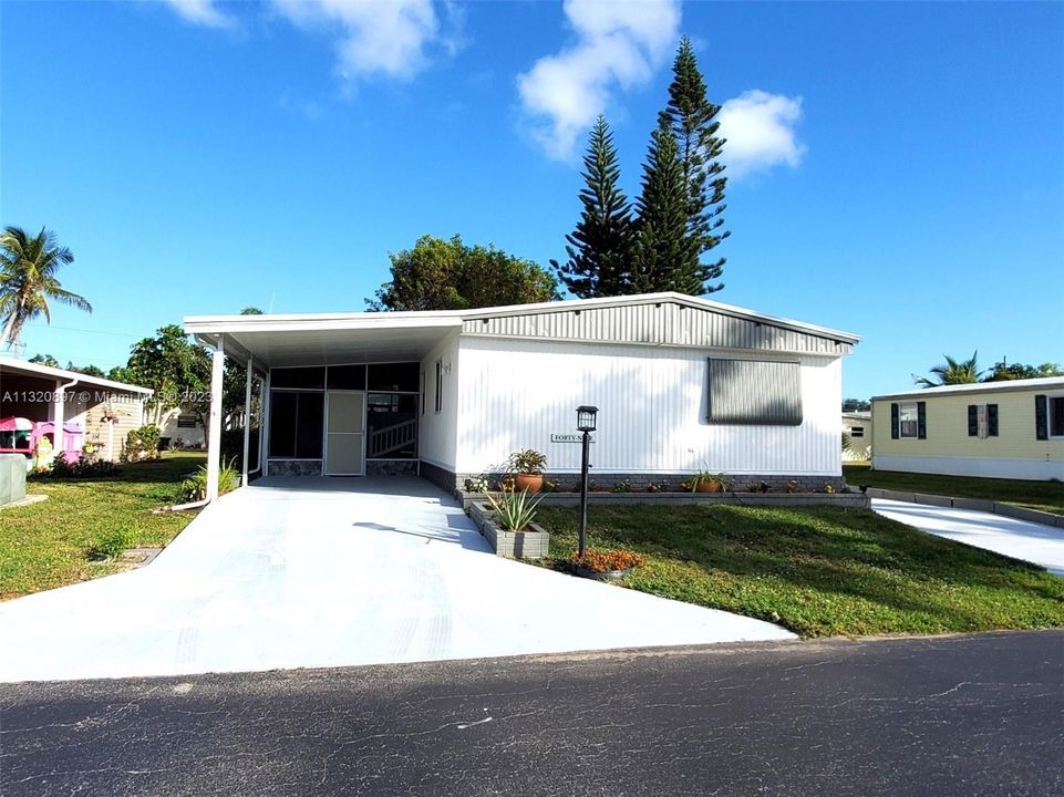 Recently Sold: $265,000 (3 beds, 2 baths, 1474 Square Feet)