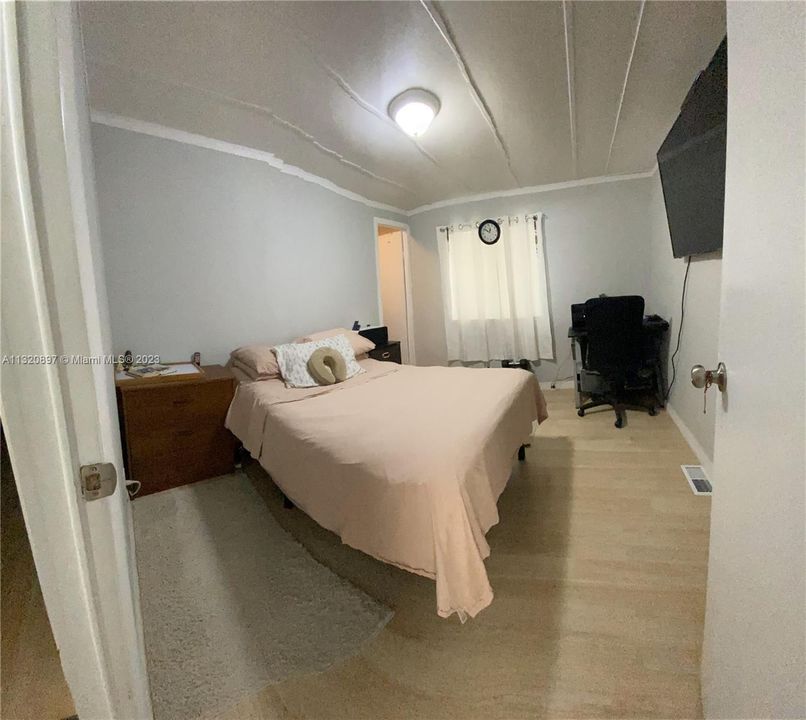 Vendido Recientemente: $265,000 (3 camas, 2 baños, 1474 Pies cuadrados)