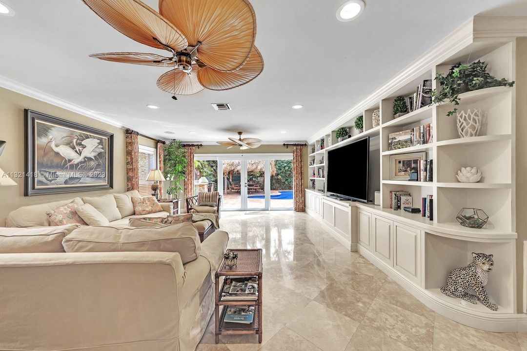 Recently Sold: $1,300,000 (3 beds, 2 baths, 1773 Square Feet)