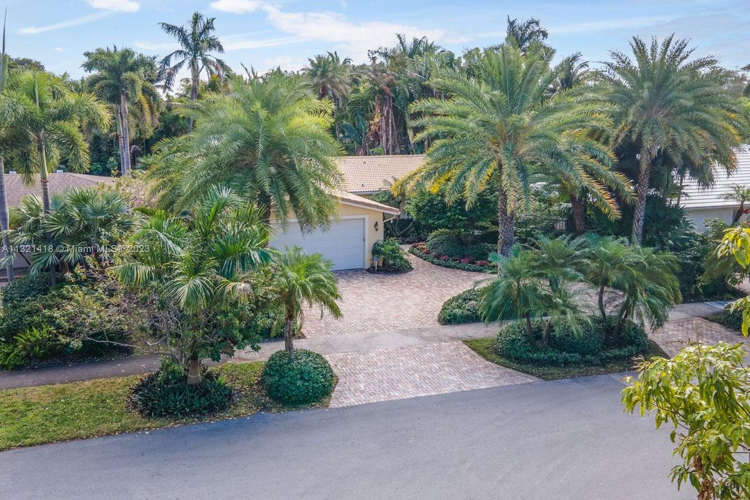 Recently Sold: $1,300,000 (3 beds, 2 baths, 1773 Square Feet)