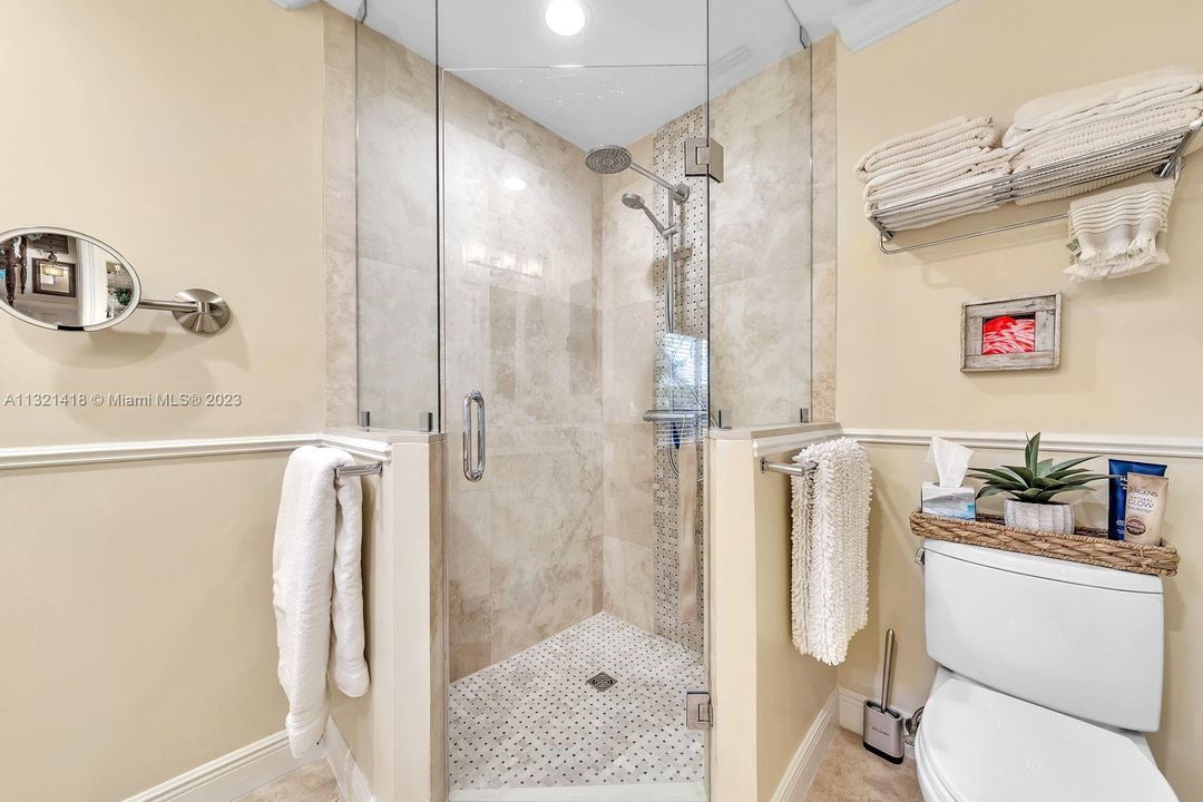 Recently Sold: $1,300,000 (3 beds, 2 baths, 1773 Square Feet)