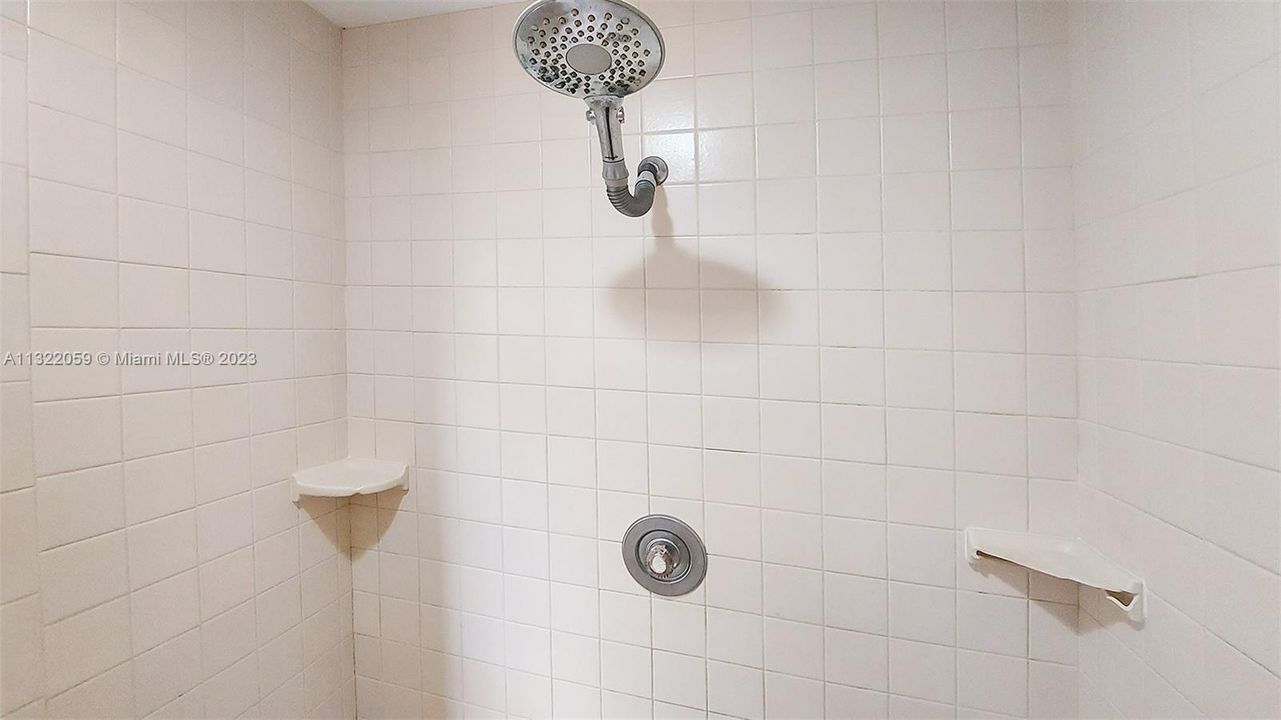 Vendido Recientemente: $549,000 (3 camas, 2 baños, 2518 Pies cuadrados)