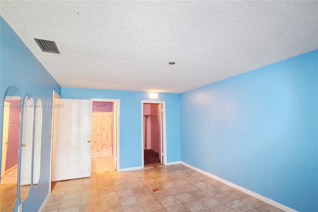 Недавно продано: $105,000 (2 спален, 2 ванн, 0 Квадратных фут)