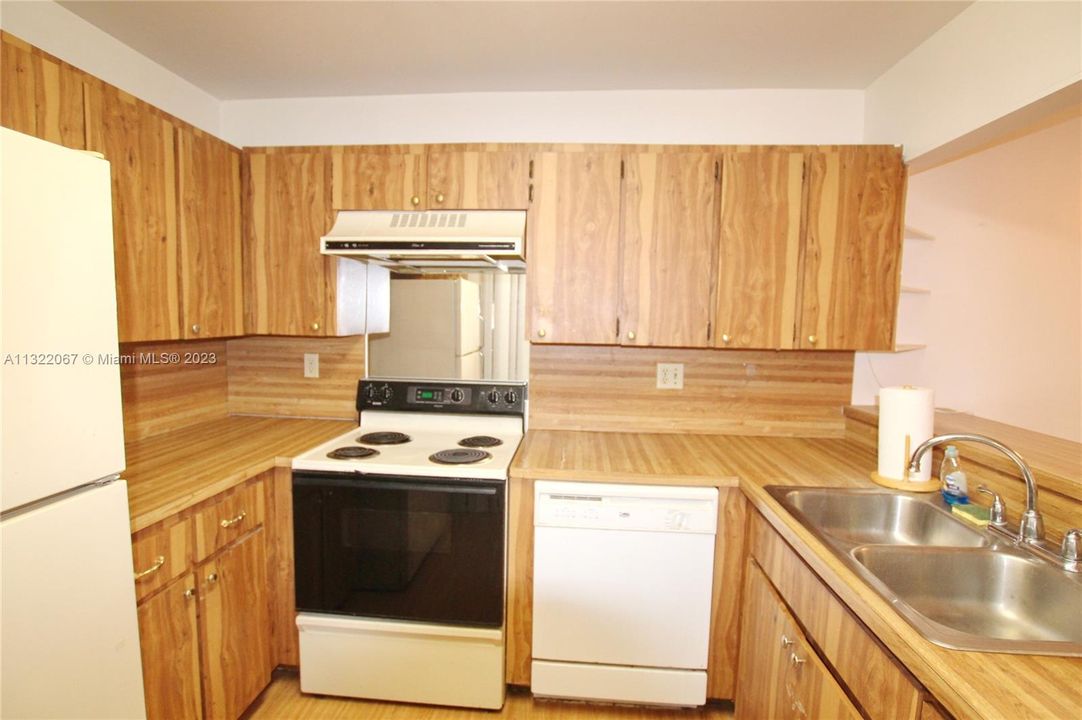 Недавно продано: $105,000 (2 спален, 2 ванн, 0 Квадратных фут)