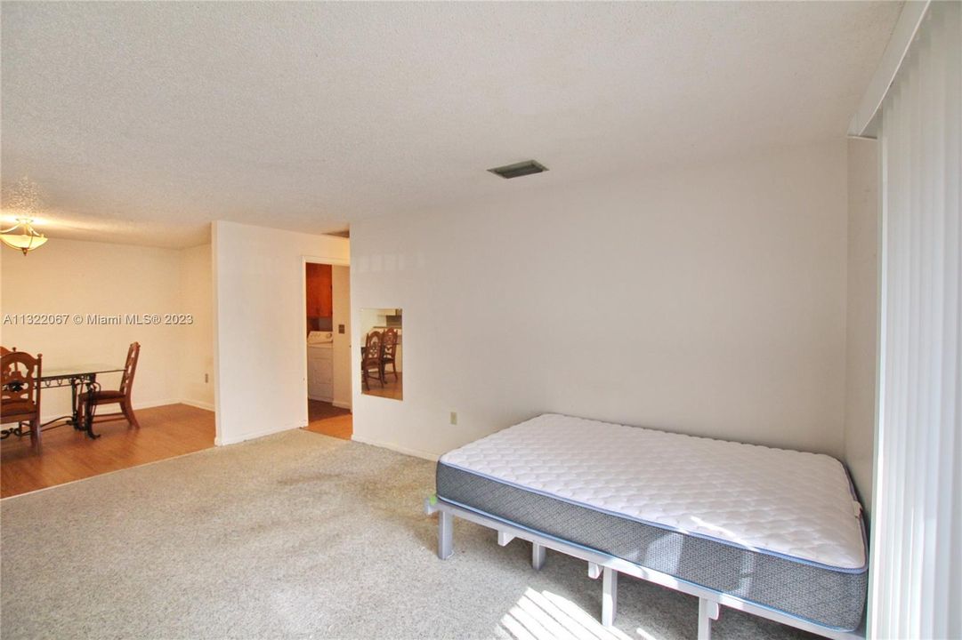 Недавно продано: $105,000 (2 спален, 2 ванн, 0 Квадратных фут)