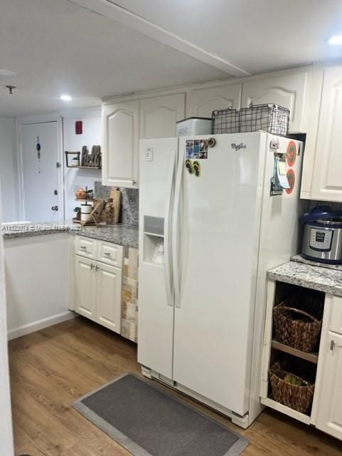 Recently Sold: $285,000 (2 beds, 2 baths, 848 Square Feet)