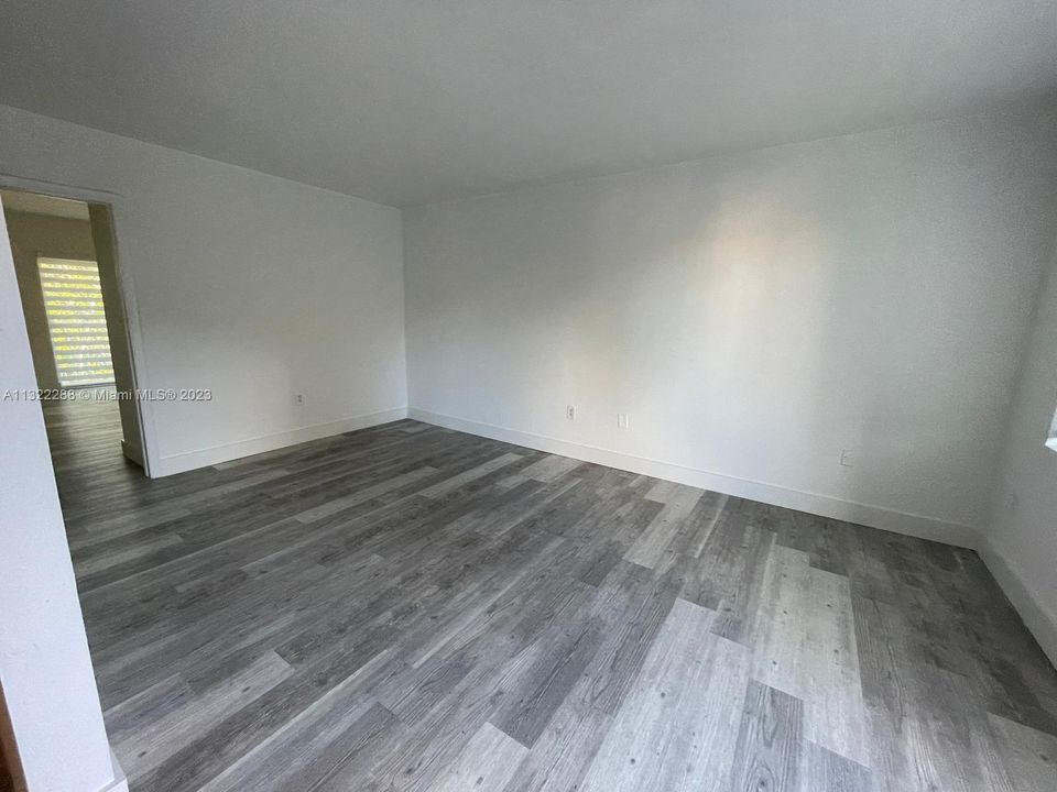 Недавно продано: $165,000 (1 спален, 1 ванн, 572 Квадратных фут)