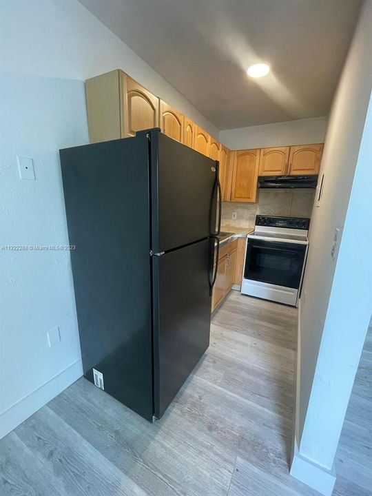 Недавно продано: $165,000 (1 спален, 1 ванн, 572 Квадратных фут)