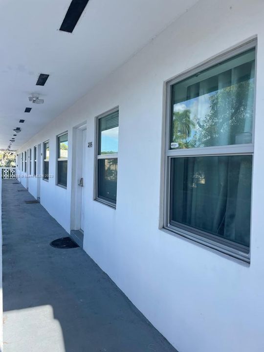 Недавно продано: $165,000 (1 спален, 1 ванн, 572 Квадратных фут)