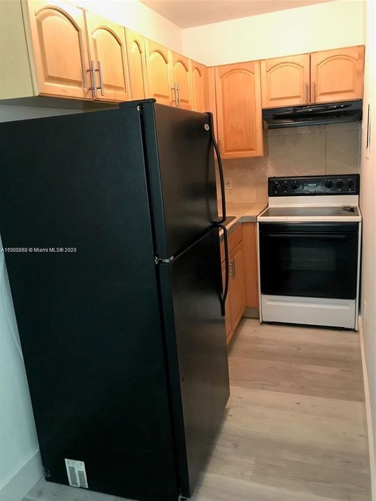 Недавно продано: $165,000 (1 спален, 1 ванн, 572 Квадратных фут)