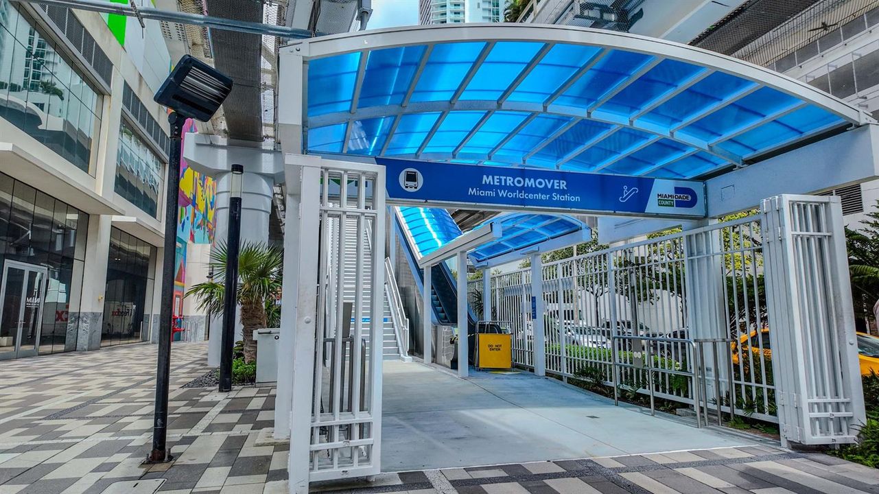 851 NE 1st Avenue 812 Miami