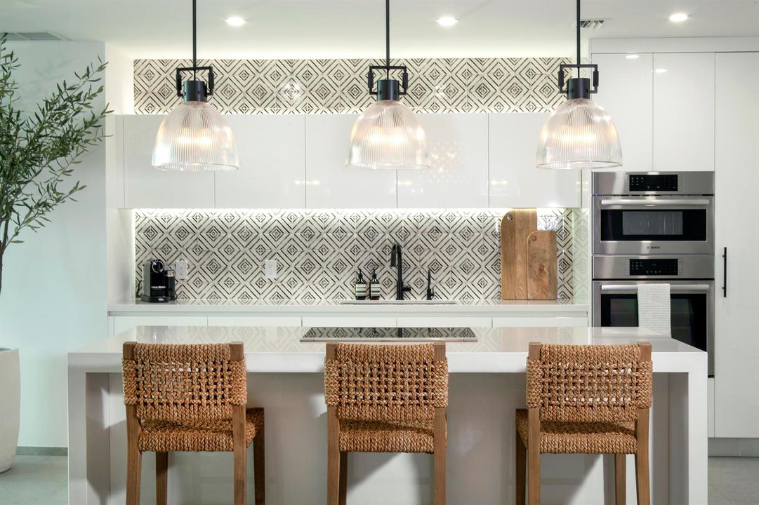 851 NE 1st Avenue 812 Miami