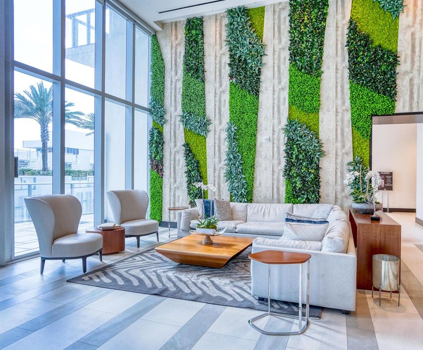 851 NE 1st Avenue 812 Miami