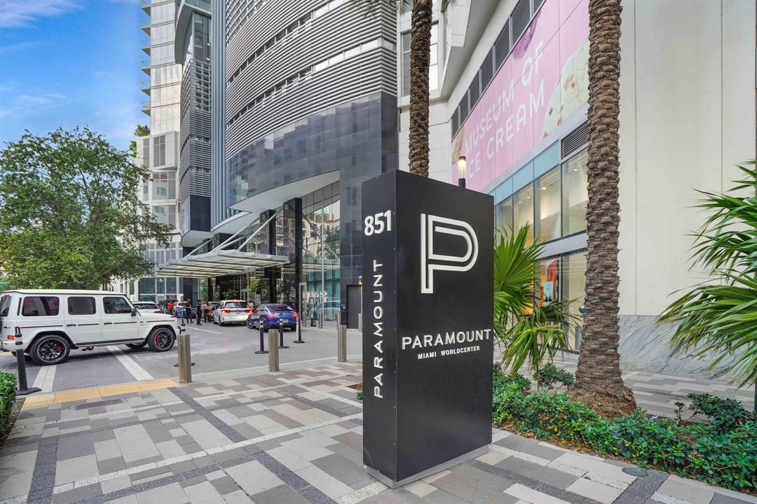 851 NE 1st Avenue 812 Miami
