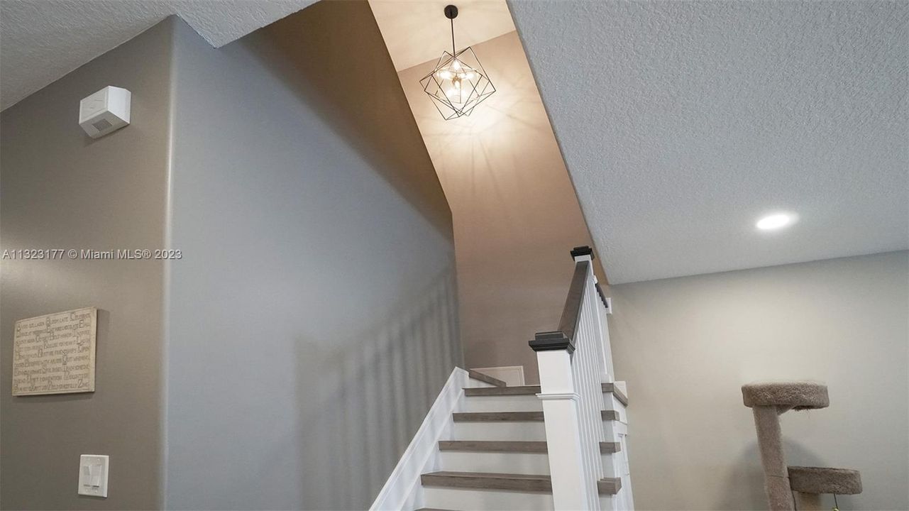 Recently Sold: $774,900 (3 beds, 3 baths, 2344 Square Feet)